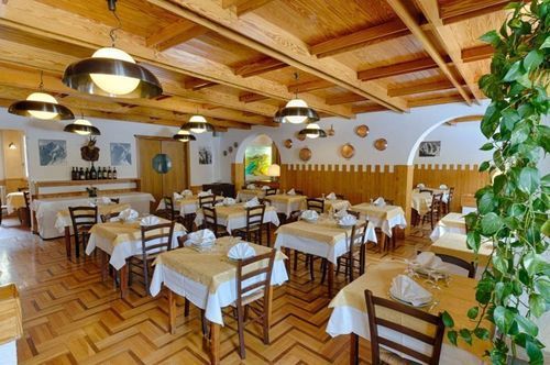 Edelweiss Hotel 2*